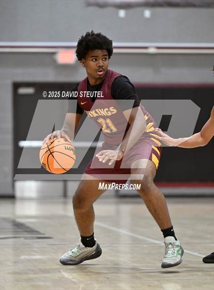 Thumbnail 3 in Edison vs. Rio Americano (916 vs. 209 Challenge) photogallery.