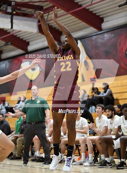 Thumbnail 2 in Edison vs. Rio Americano (916 vs. 209 Challenge) photogallery.