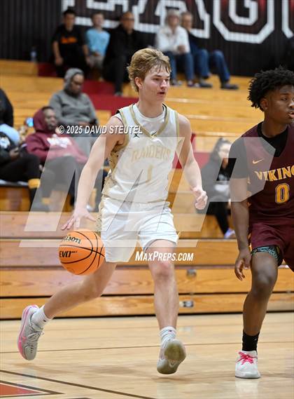 Thumbnail 3 in Edison vs. Rio Americano (916 vs. 209 Challenge) photogallery.