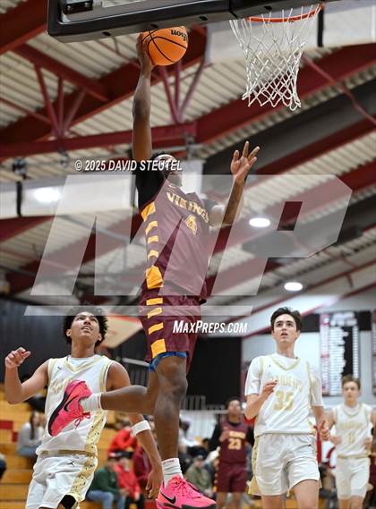 Thumbnail 1 in Edison vs. Rio Americano (916 vs. 209 Challenge) photogallery.