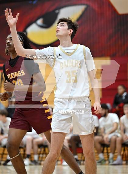 Thumbnail 1 in Edison vs. Rio Americano (916 vs. 209 Challenge) photogallery.