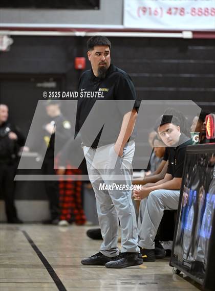 Thumbnail 2 in Edison vs. Rio Americano (916 vs. 209 Challenge) photogallery.