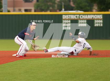 Thumbnail 2 in Allen vs. Boyd (UIL 6A Regional Quarterfinal) photogallery.