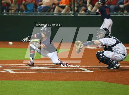 Thumbnail 2 in Allen vs. Boyd (UIL 6A Regional Quarterfinal) photogallery.