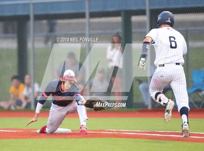 Thumbnail 1 in Allen vs. Boyd (UIL 6A Regional Quarterfinal) photogallery.