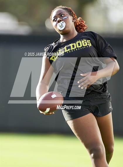 Thumbnail 3 in Wolfson vs Deland (Jaguars Preseason Classic) photogallery.