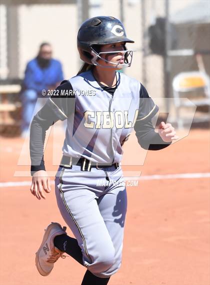 Thumbnail 2 in Canyon View vs.Cibola (Dave Kops Tournament of Champions) photogallery.