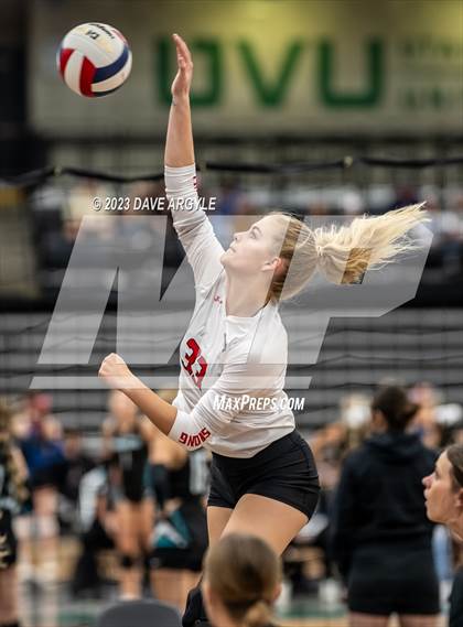 Thumbnail 3 in Mountain View vs. Hurricane (UHSAA 4A Tournament) photogallery.