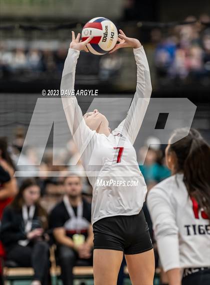 Thumbnail 3 in Mountain View vs. Hurricane (UHSAA 4A Tournament) photogallery.