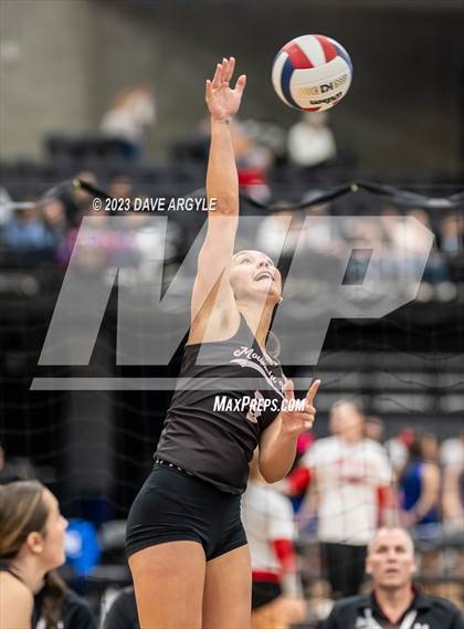 Thumbnail 1 in Mountain View vs. Hurricane (UHSAA 4A Tournament) photogallery.