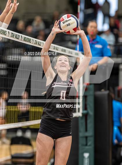 Thumbnail 2 in Mountain View vs. Hurricane (UHSAA 4A Tournament) photogallery.