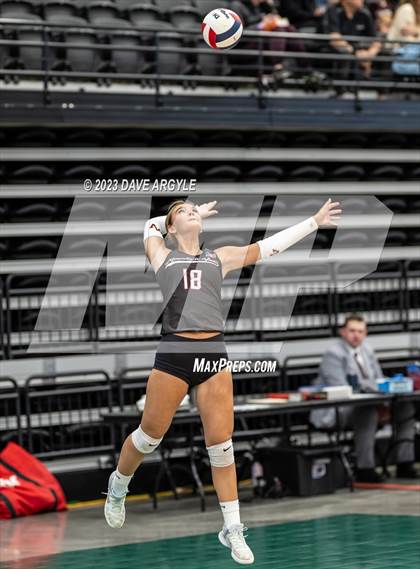 Thumbnail 2 in Mountain View vs. Hurricane (UHSAA 4A Tournament) photogallery.