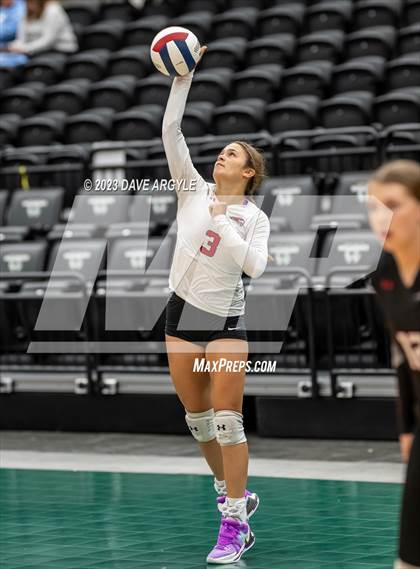 Thumbnail 2 in Mountain View vs. Hurricane (UHSAA 4A Tournament) photogallery.