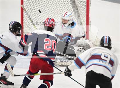 Thumbnail 2 in Portsmouth vs. East Greenwich (RIIL D2 Final) photogallery.