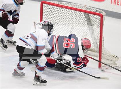 Thumbnail 3 in Portsmouth vs. East Greenwich (RIIL D2 Final) photogallery.