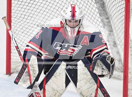 Thumbnail 2 in Portsmouth vs. East Greenwich (RIIL D2 Final) photogallery.
