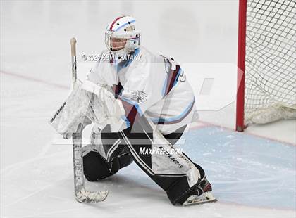 Thumbnail 2 in Portsmouth vs. East Greenwich (RIIL D2 Final) photogallery.
