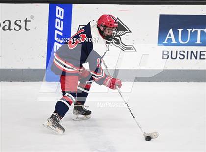 Thumbnail 2 in Portsmouth vs. East Greenwich (RIIL D2 Final) photogallery.