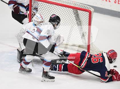 Thumbnail 2 in Portsmouth vs. East Greenwich (RIIL D2 Final) photogallery.