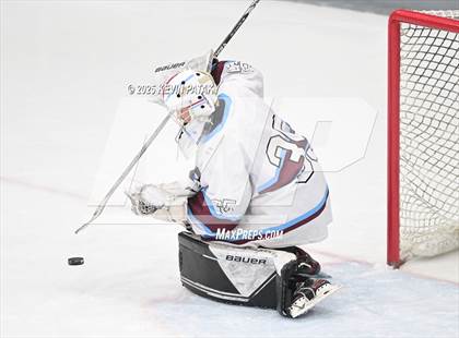 Thumbnail 2 in Portsmouth vs. East Greenwich (RIIL D2 Final) photogallery.