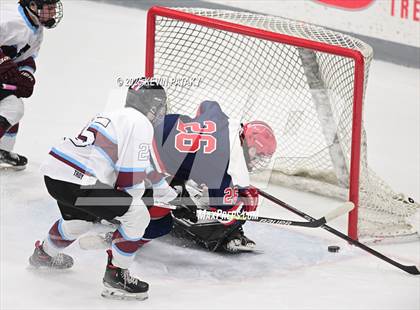 Thumbnail 2 in Portsmouth vs. East Greenwich (RIIL D2 Final) photogallery.