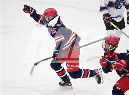 Thumbnail 1 in Portsmouth vs. East Greenwich (RIIL D2 Final) photogallery.