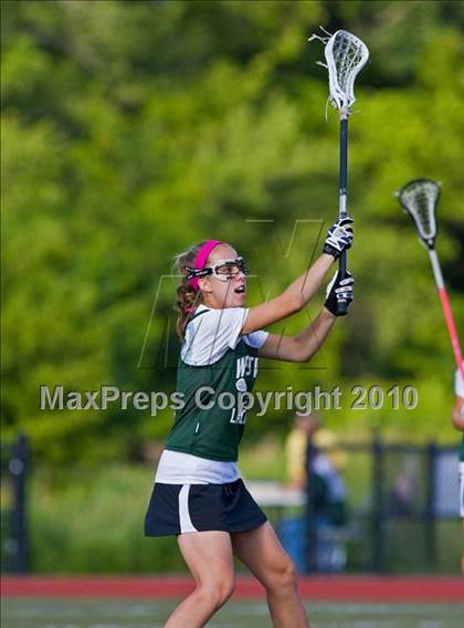 Thumbnail 3 in Wellesley vs Westwood (MIAA Division 1 South Final) photogallery.