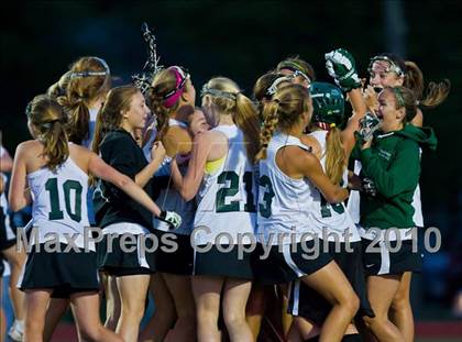 Thumbnail 2 in Wellesley vs Westwood (MIAA Division 1 South Final) photogallery.