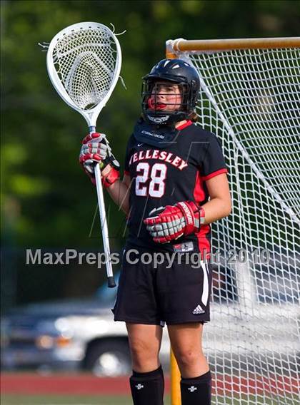 Thumbnail 3 in Wellesley vs Westwood (MIAA Division 1 South Final) photogallery.