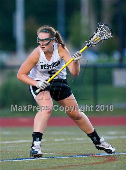 Thumbnail 2 in Wellesley vs Westwood (MIAA Division 1 South Final) photogallery.