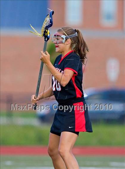 Thumbnail 3 in Wellesley vs Westwood (MIAA Division 1 South Final) photogallery.