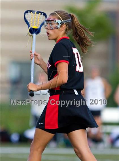 Thumbnail 2 in Wellesley vs Westwood (MIAA Division 1 South Final) photogallery.