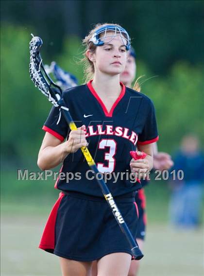 Thumbnail 2 in Wellesley vs Westwood (MIAA Division 1 South Final) photogallery.