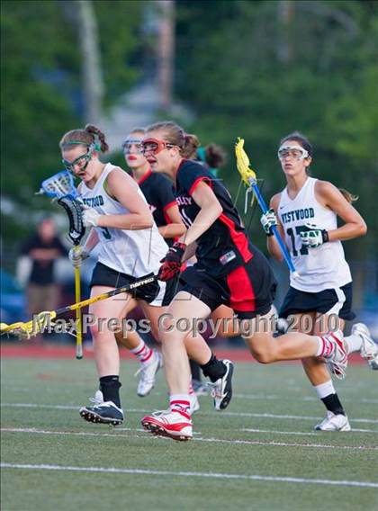 Thumbnail 3 in Wellesley vs Westwood (MIAA Division 1 South Final) photogallery.