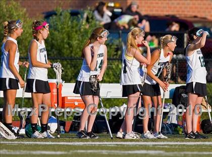 Thumbnail 1 in Wellesley vs Westwood (MIAA Division 1 South Final) photogallery.