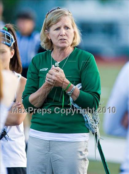 Thumbnail 1 in Wellesley vs Westwood (MIAA Division 1 South Final) photogallery.