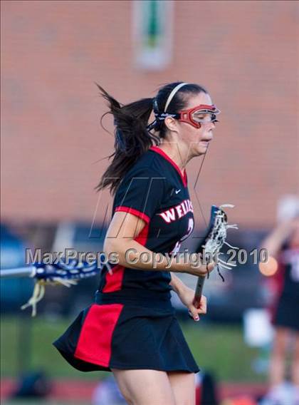 Thumbnail 1 in Wellesley vs Westwood (MIAA Division 1 South Final) photogallery.