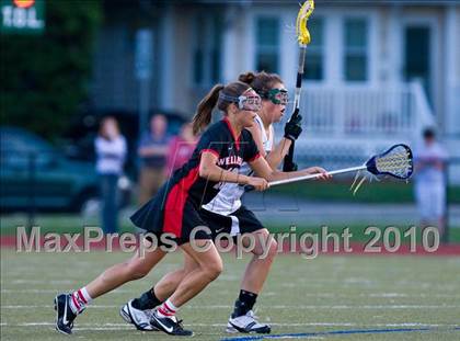 Thumbnail 1 in Wellesley vs Westwood (MIAA Division 1 South Final) photogallery.