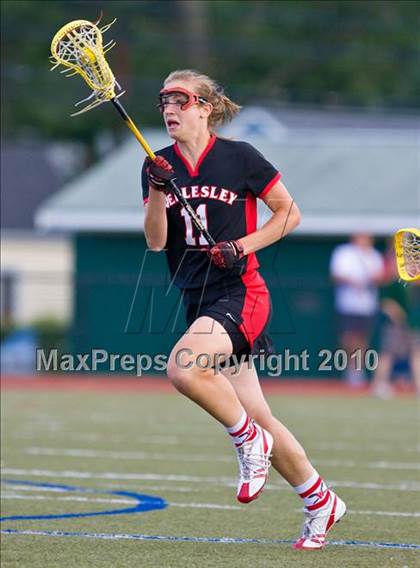 Thumbnail 2 in Wellesley vs Westwood (MIAA Division 1 South Final) photogallery.