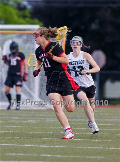 Thumbnail 1 in Wellesley vs Westwood (MIAA Division 1 South Final) photogallery.