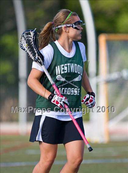 Thumbnail 2 in Wellesley vs Westwood (MIAA Division 1 South Final) photogallery.