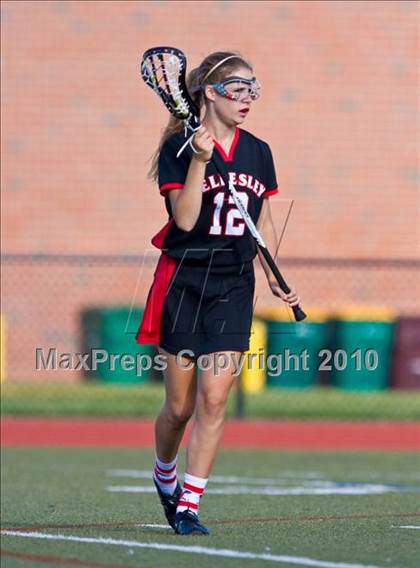 Thumbnail 2 in Wellesley vs Westwood (MIAA Division 1 South Final) photogallery.