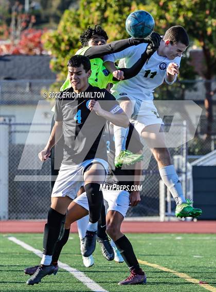 Thumbnail 3 in Mira Costa vs. North photogallery.