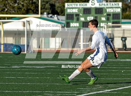 Thumbnail 3 in Mira Costa vs. North photogallery.