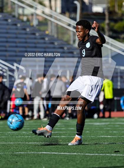 Thumbnail 2 in Mira Costa vs. North photogallery.