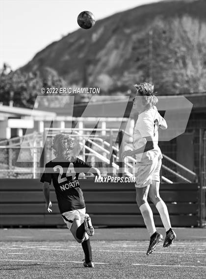 Thumbnail 2 in Mira Costa vs. North photogallery.