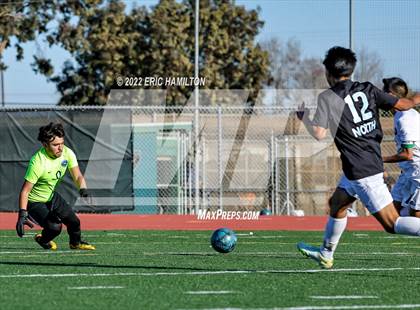 Thumbnail 2 in Mira Costa vs. North photogallery.
