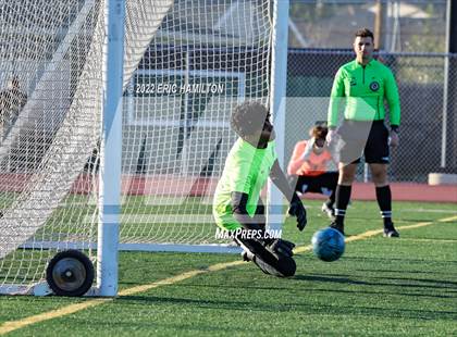 Thumbnail 1 in Mira Costa vs. North photogallery.