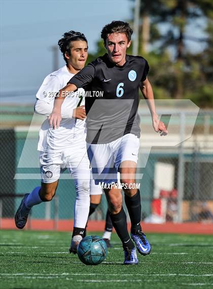 Thumbnail 2 in Mira Costa vs. North photogallery.