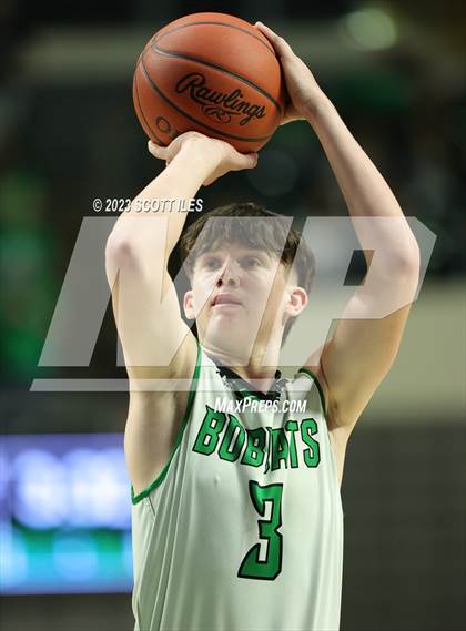 Thumbnail 1 in Northside Christian vs Green (OHSAA D4 Regional Semifinal) photogallery.